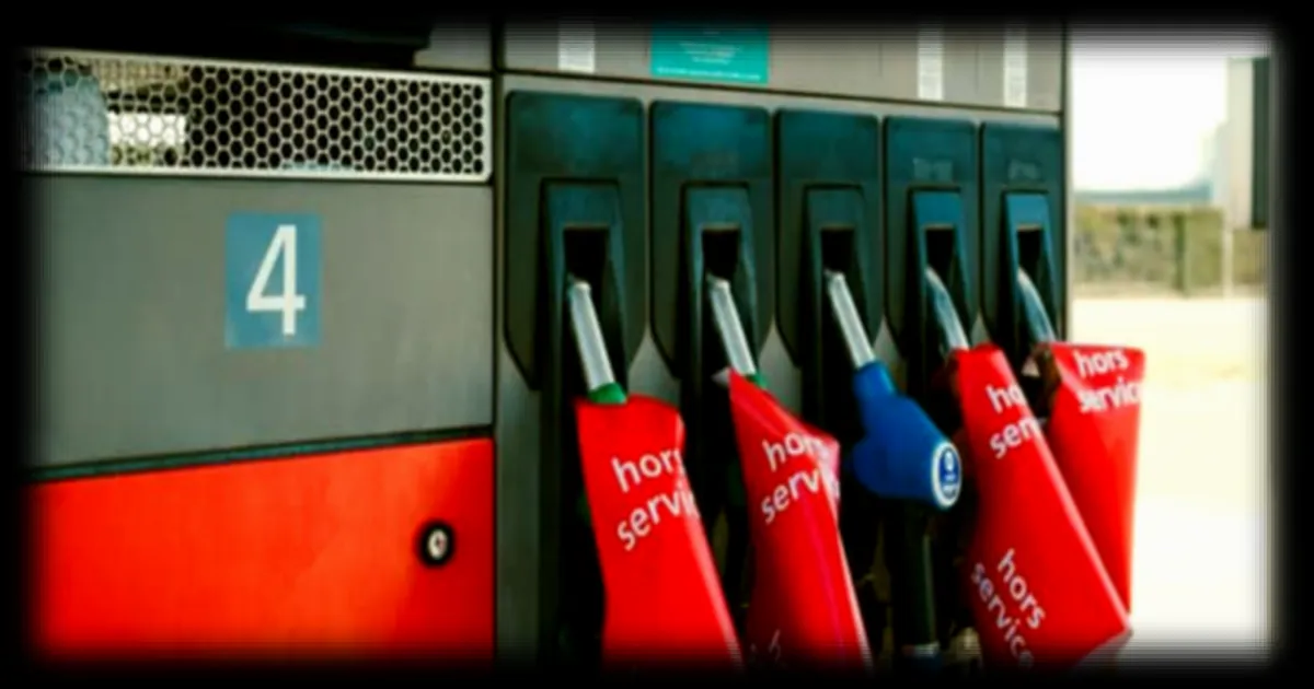 Pénurie de carburants: le Japon libère 80 millions de barils, la France inquiète pour l'été