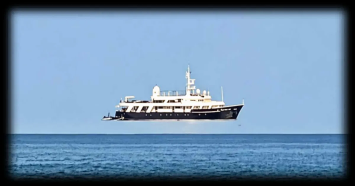 Phénomène météo insolite : les bateaux suspendus dans le ciel, une réalité surprenante selon les experts