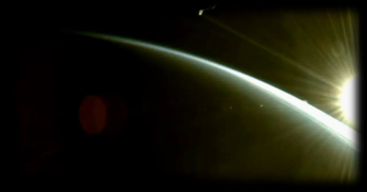 Pollution spatiale : des débris toujours plus nombreux menacent les missions, tandis qu’un marché du nettoyage émerge