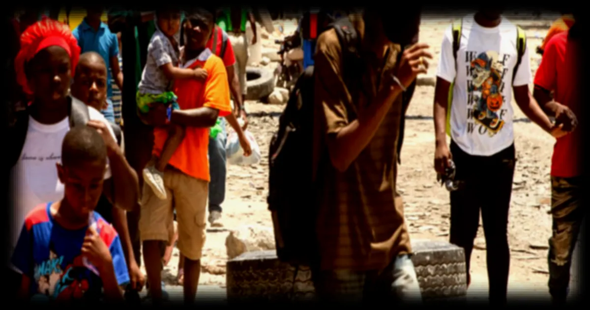 Port-au-Prince sous tension : les affrontements entre gangs s’intensifient et poussent 5 000 personnes à fuir