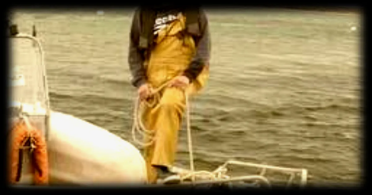 Portrait de Félix, apprenti marin-pêcheur breton, dans le documentaire 'Félix contre le reste du monde' diffusé sur Arte