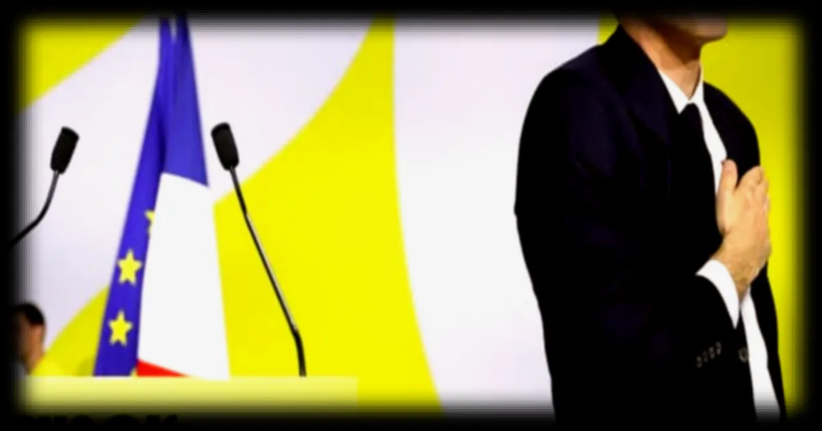Présidentielle 2027 : Raphaël Glucksmann attend la fin de l'été pour se prononcer sur sa candidature