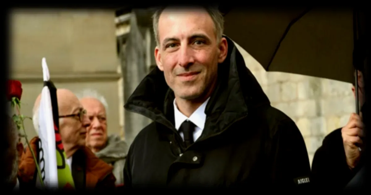 Présidentielle : Le président du PS critique Raphaël Glucksmann pour avoir éludé la question de la primaire