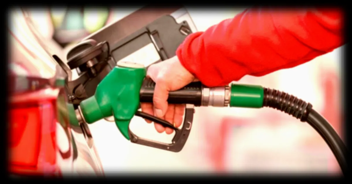 Prix de l’essence : une nouvelle arnaque à la pompe repérée par Journal du Geek