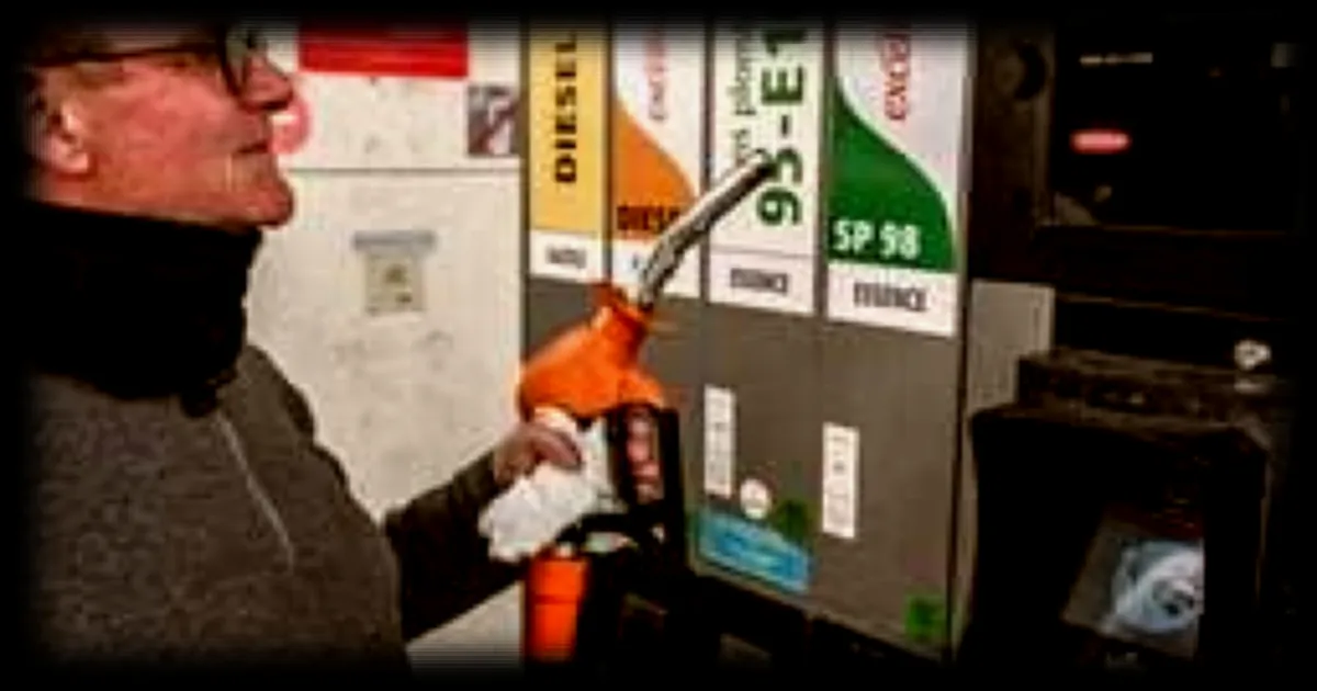 Prix des carburants : le gouvernement lance un plan de contrôles et envisage d'autres mesures pour limiter les hausses