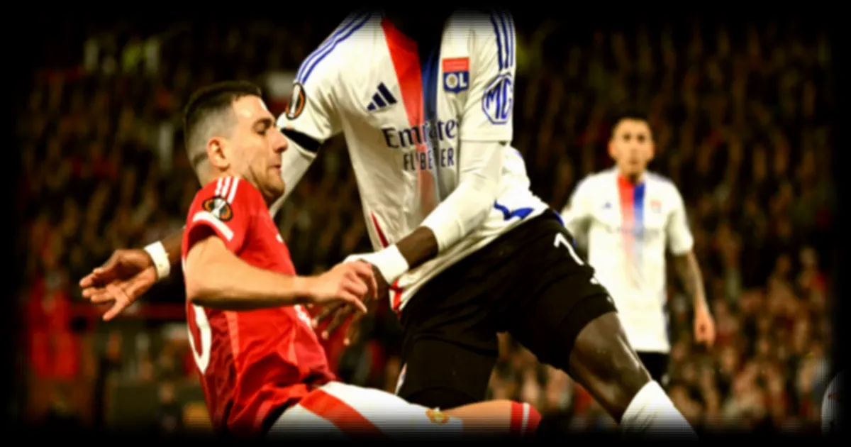 Prix Marc-Vivien Foé 2026 : Focus sur Moussa Niakhaté, défenseur central de l'Olympique lyonnais