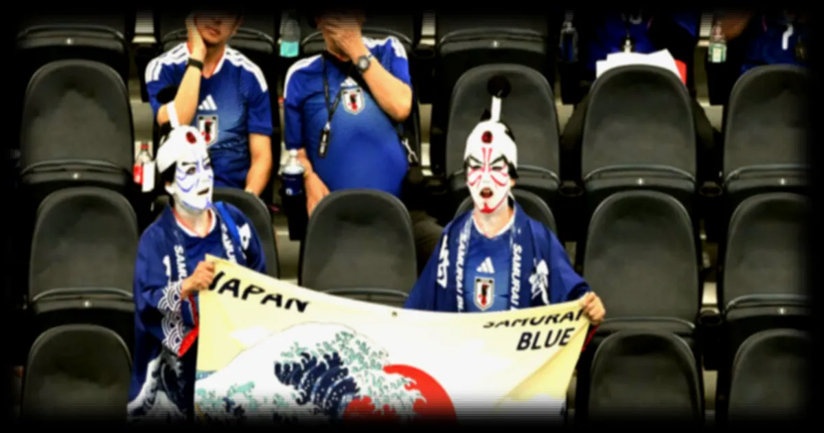 Propreté des supporters japonais à la Coupe du monde : leur engagement dans les stades contraste avec les critiques sur les tâches ménagères
