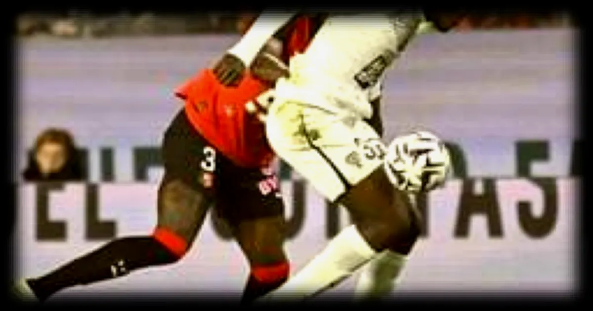 Prosper Peter, entré en jeu à Rennes, marque et offre un penalty à Angers en Ligue 1