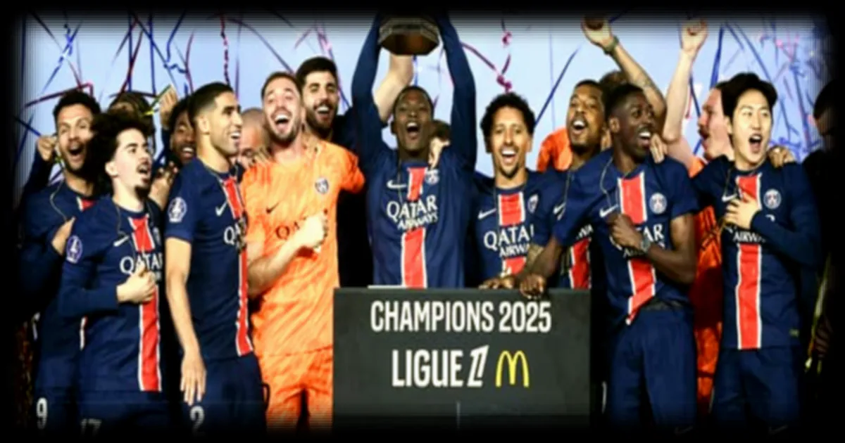 PSG champion de France 2026 : la LFP impose-t-elle au Paris FC d’accueillir la cérémonie du trophée ?