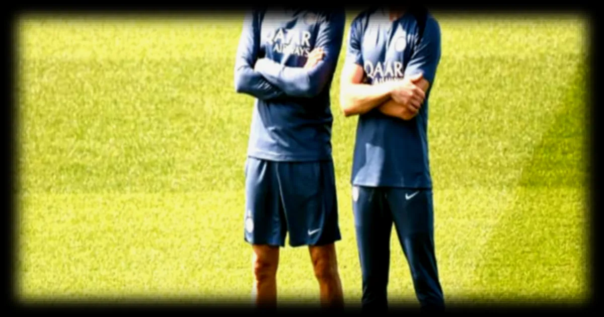 PSG : Dernière séance avant la finale de Ligue des champions face à Arsenal, Dembélé absent et Hakimi ovationné selon RMC Sport