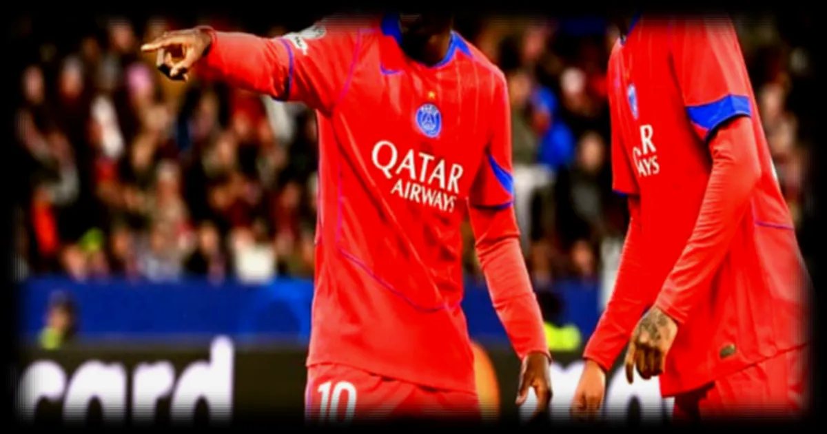 PSG: Luis Enrique critique la comparaison entre Bradley Barcola et Ousmane Dembélé