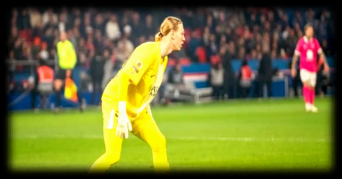 PSG-Toulouse: Luis Enrique défend Safonov après son erreur