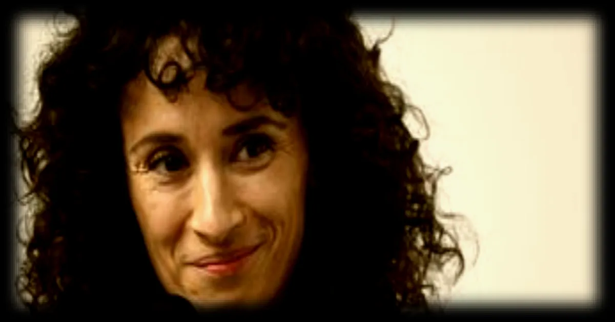 Rachida Brakni publie « La part absente » : une exploration de l’identité et du renoncement