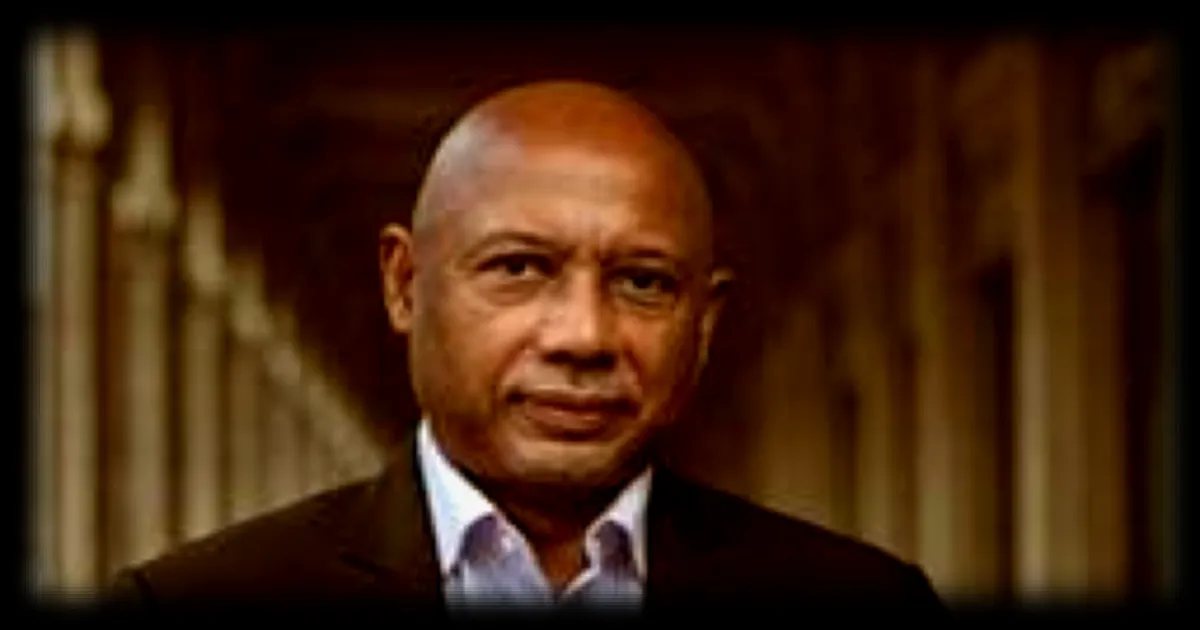 Raoul Peck, cinéaste du documentaire Orwell, compare l'IA à un Big Brother immatériel