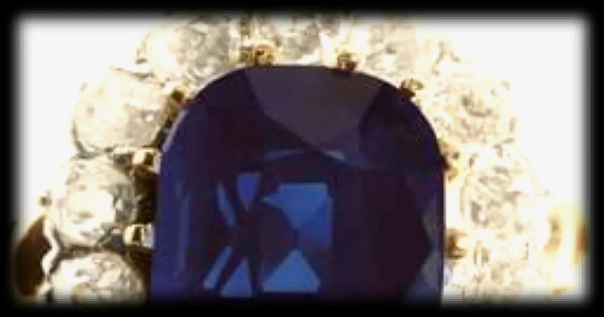 Rare Saphir du Cachemire Mis aux Encheres a Brest pour Financer des Travaux de Chateau