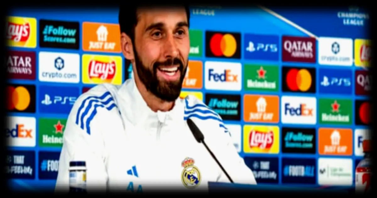 Real Madrid: les plaintes du Barça contre l'arbitrage font sourire Alvaro Arbeloa