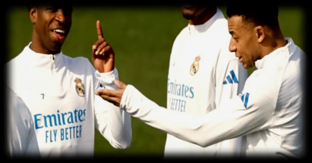 Real Madrid : tensions croissantes dans le vestiaire avant le Clásico, Mbappé et Vinícius Jr. impliqués dans un échange houleux
