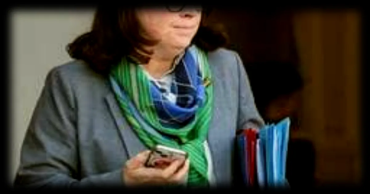 Renaud Beretti largement réélu maire d'Aix-les-Bains, battant la ministre des Sports Marina Ferrari dès le premier tour