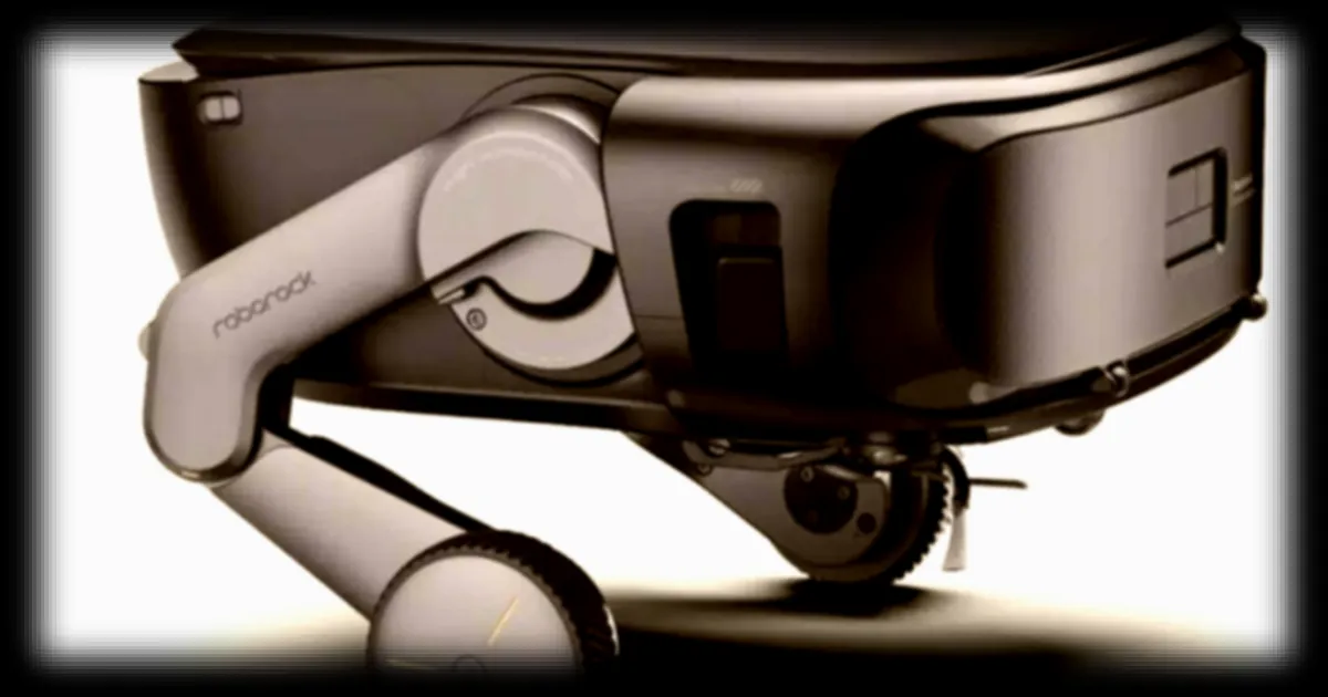 Roborock présente ses nouveaux robots aspirateurs, dont le Saros Rover capable de monter les escaliers