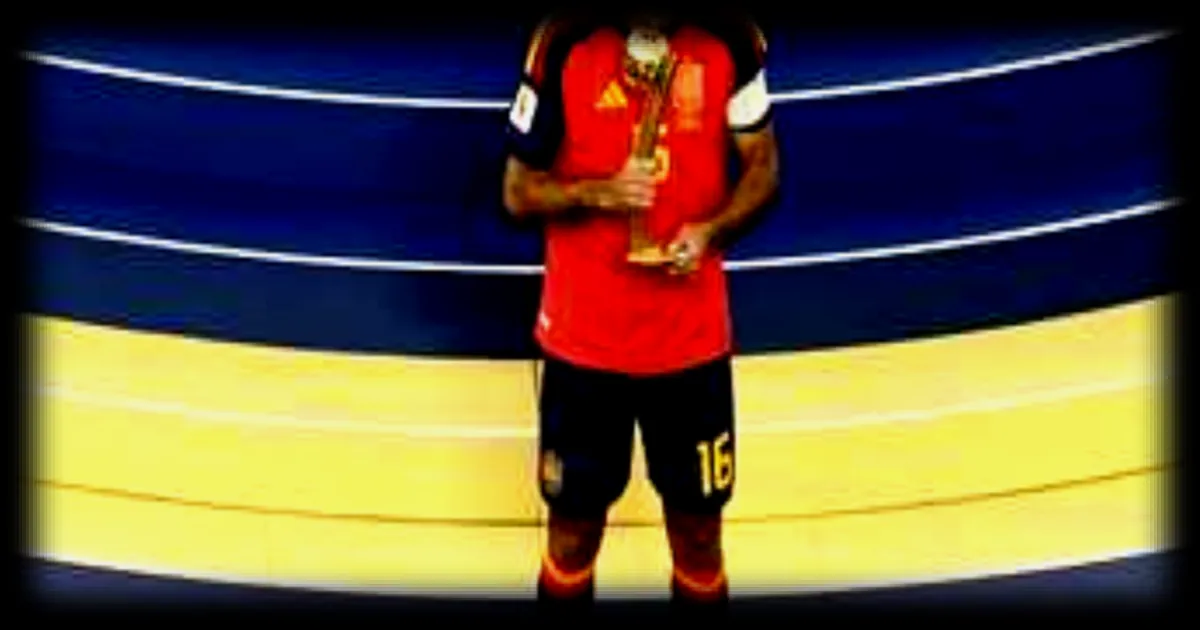 Rodri, champion du monde espagnol et Ballon d'or 2024, rejoint officiellement le FC Barcelone pour quatre ans