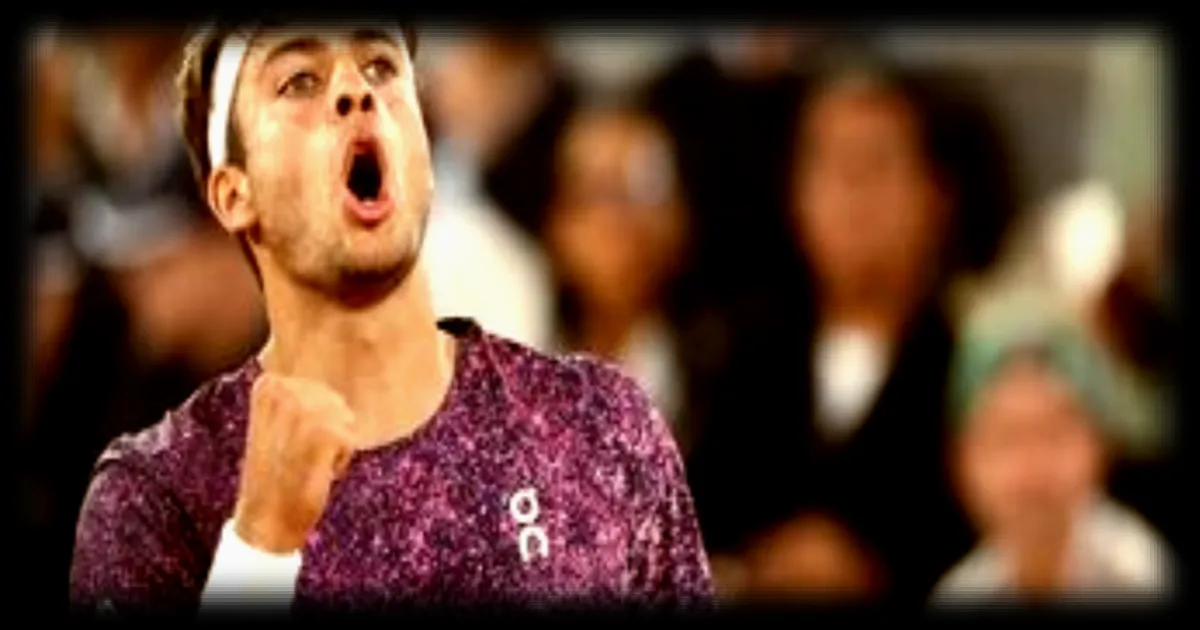 Roland-Garros 2026 : Flavio Cobolli, premier Italien en demi-finale depuis 50 ans, élimine Auger-Aliassime