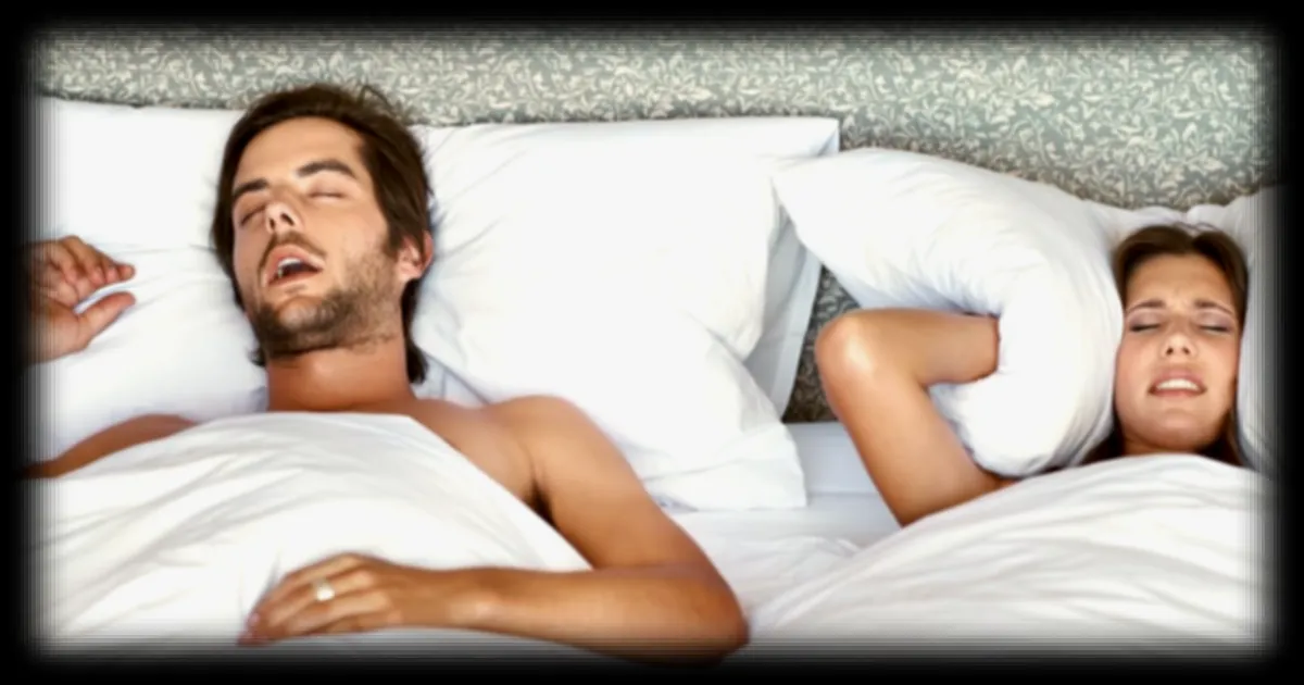 Ronfler n'est pas toujours dangereux, mais si vos ronflements s'accompagnent de ce symptôme, vous risquez des problèmes cardiaques