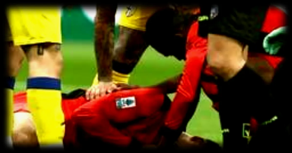 Ruben Loftus-Cheek, le milieu de terrain de l'AC Milan, victime d'un gros choc à la tête