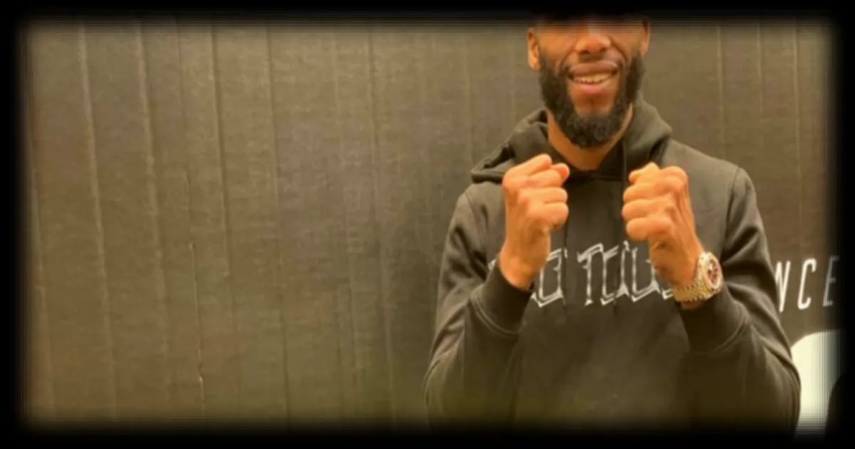Salahdine Parnasse rejoint l'UFC et disputera le combat principal à Paris