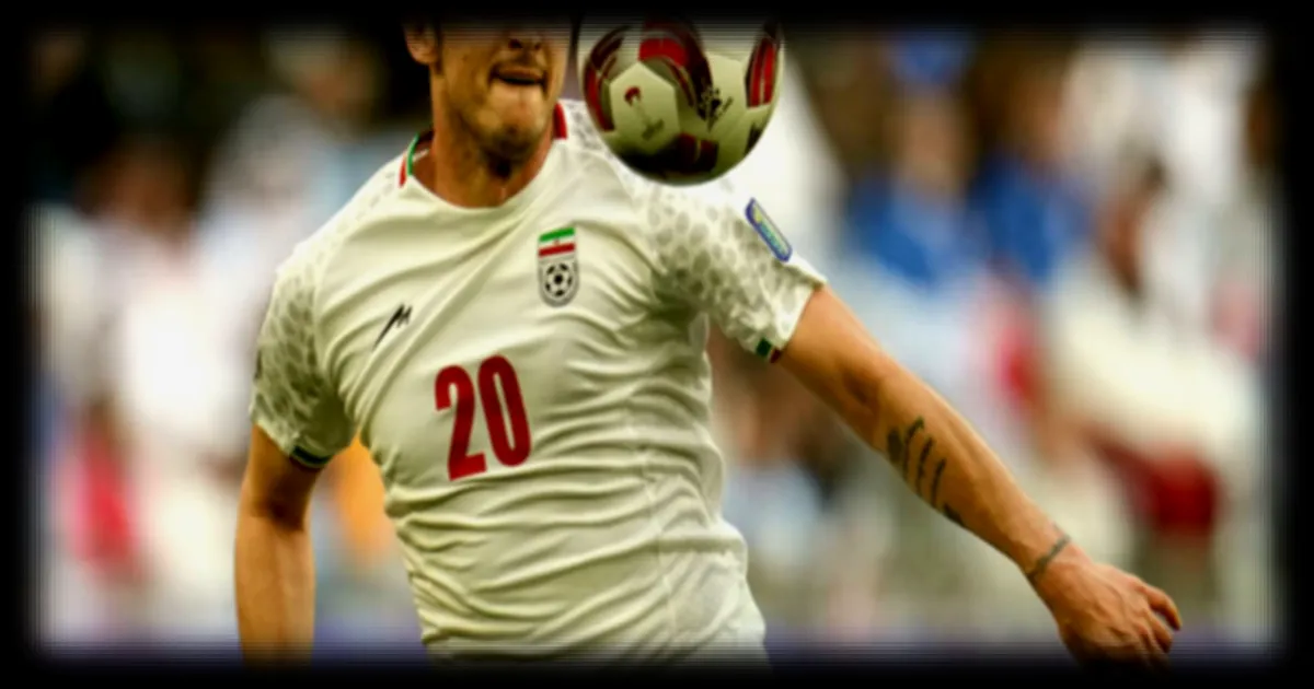 Sardar Azmoun exclu de la sélection iranienne pour la Coupe du monde 2026 après des critiques politiques