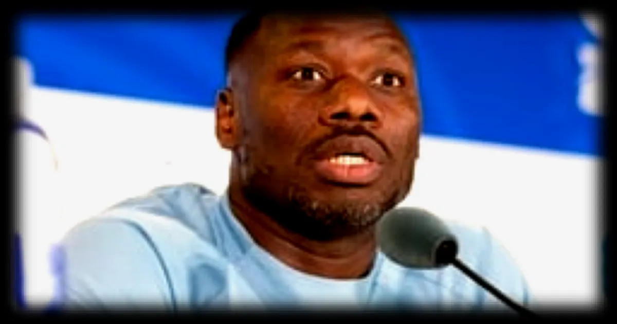 Sénégal : le départ du sélectionneur Pape Thiaw bloqué par l’État, celui de Patrick Vieira compromis
