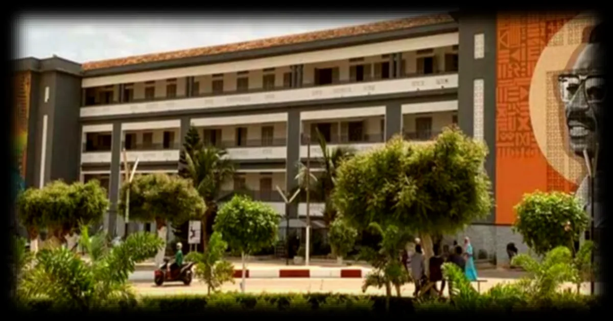 Sénégal : les étudiants réclament la réouverture des pavillons du campus de l'université Cheikh-Anta-Diop