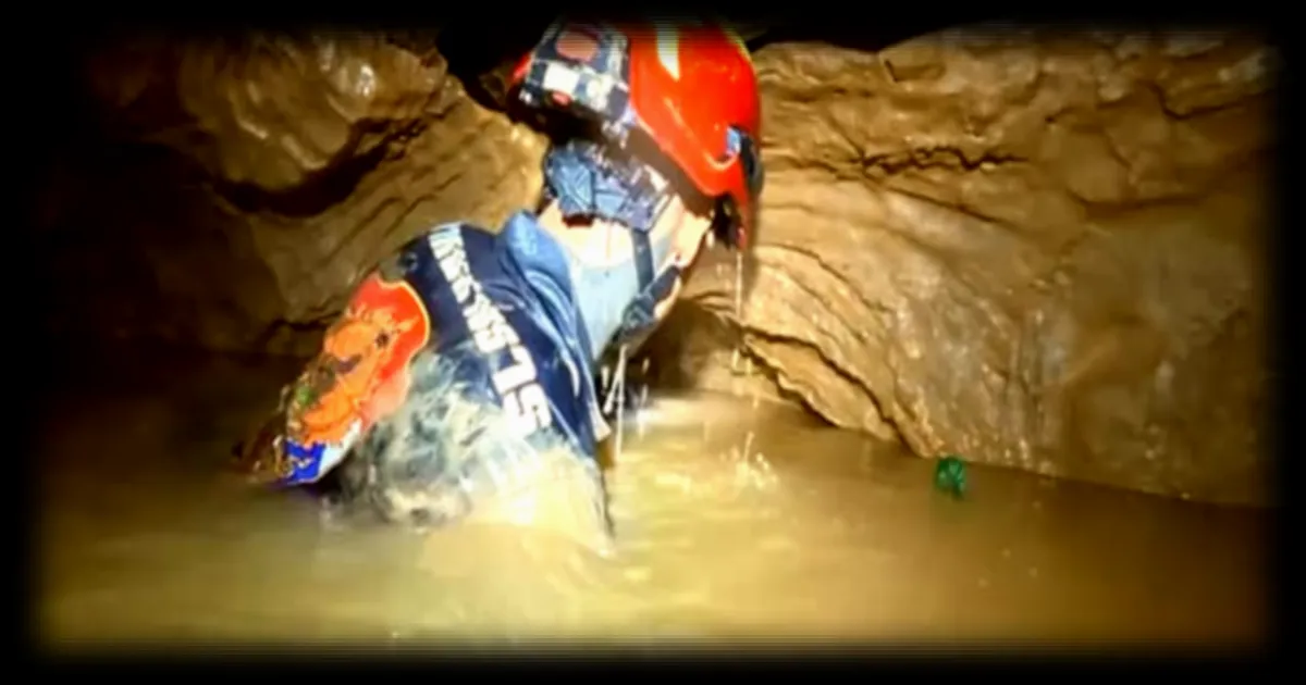 Sept villageois toujours bloqués dans une grotte au Laos après une semaine de recherches