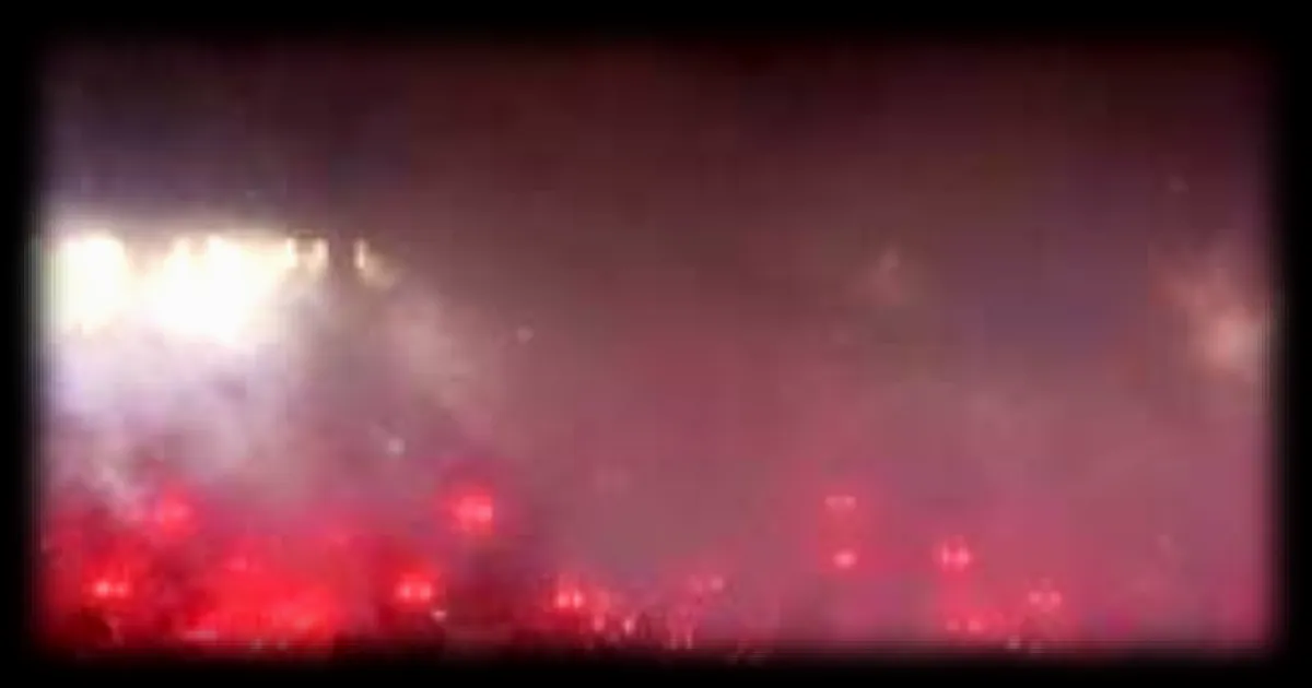 Slavia Prague condamné à une amende record de 400 000 € après l’invasion de terrain lors du derby contre le Sparta