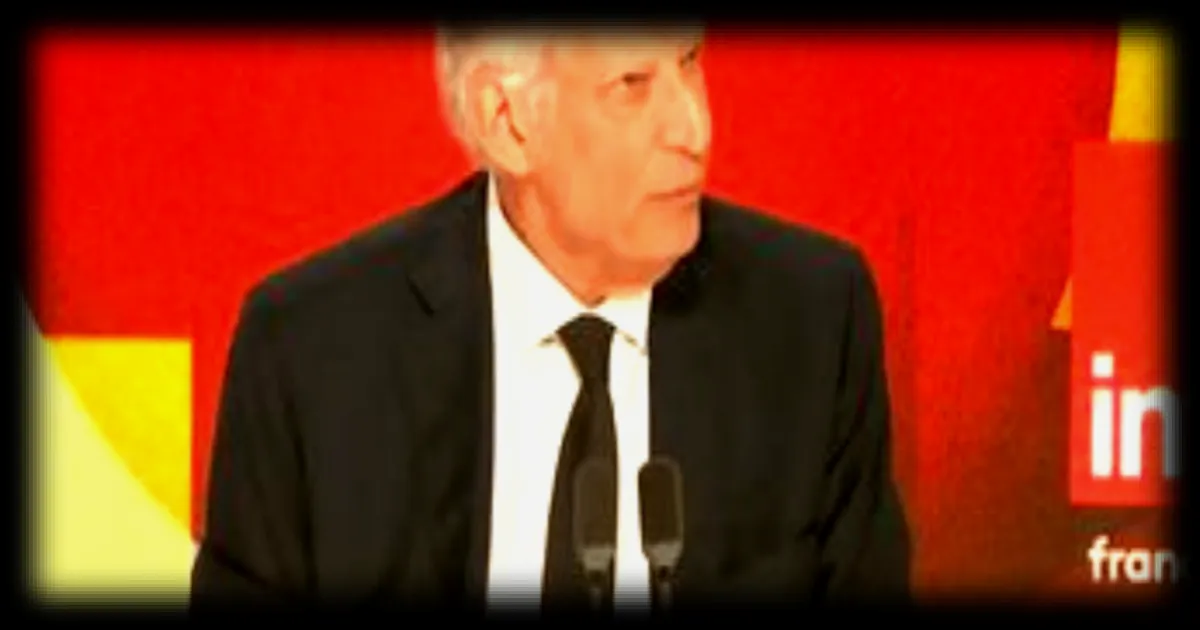 Statuettes de Napoléon offertes par le Burkina Faso : Dominique de Villepin reconnaît une erreur et dénonce une manœuvre politique