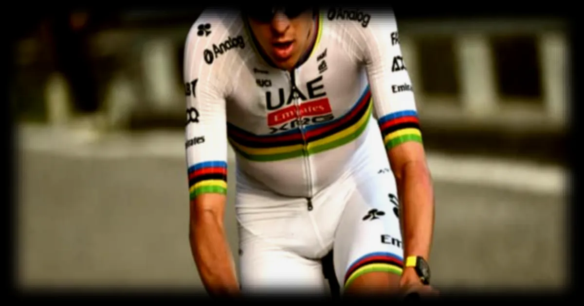 Tadej Pogacar utilise des maillots spéciaux pour éviter les fans trop insistants