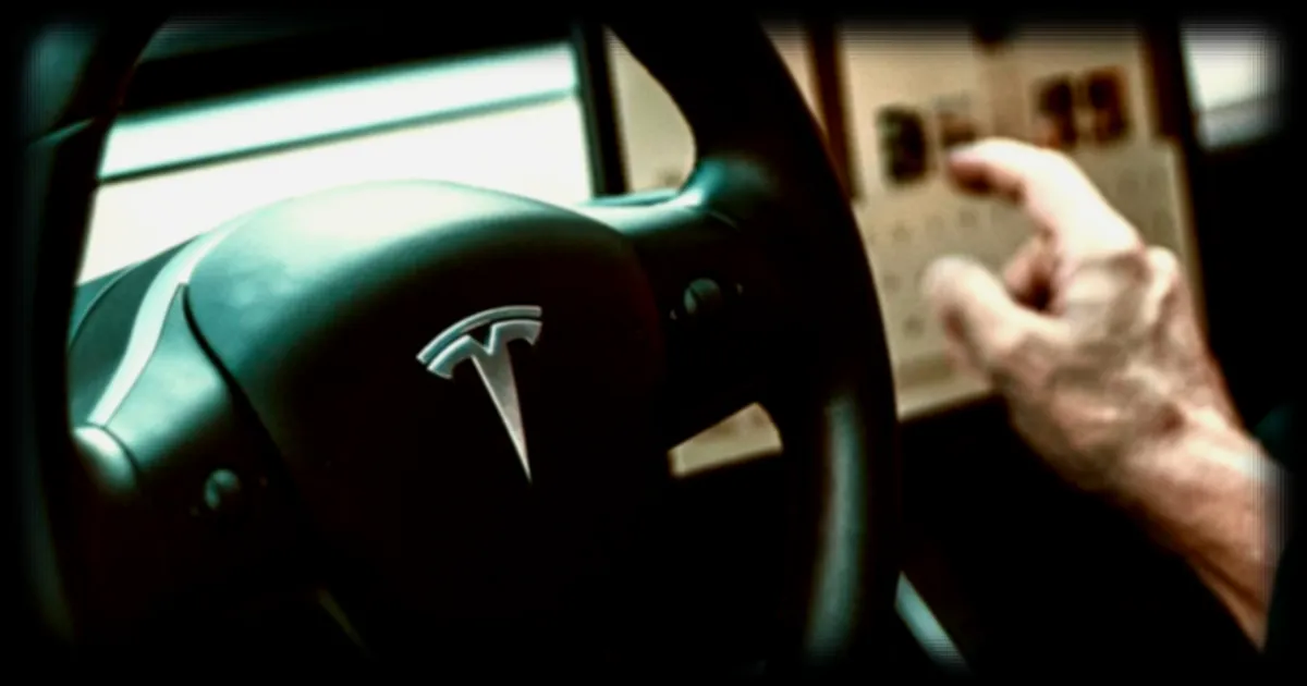 Tesla promet une mise à jour FSD pour les anciens véhicules, mais les détails restent flous