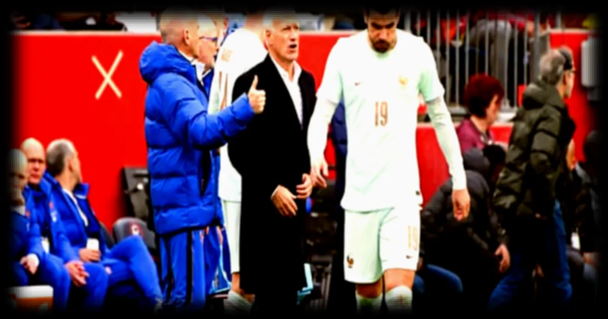 Théo Hernandez de nouveau dans la tourmente médiatique : Didier Deschamps relativise la polémique et le maintient dans la liste des Bleus