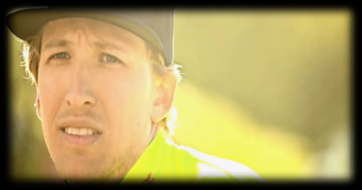 Thierry Gouvenou revient sur l'incident avec Bas Tietema lors de Paris-Roubaix 2022