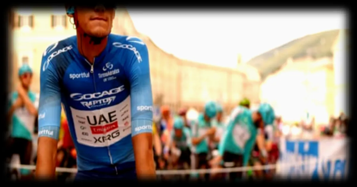 Tirreno-Adriatico : Isaac Del Toro remporte la 6e étape et sécurise sa première place au classement général