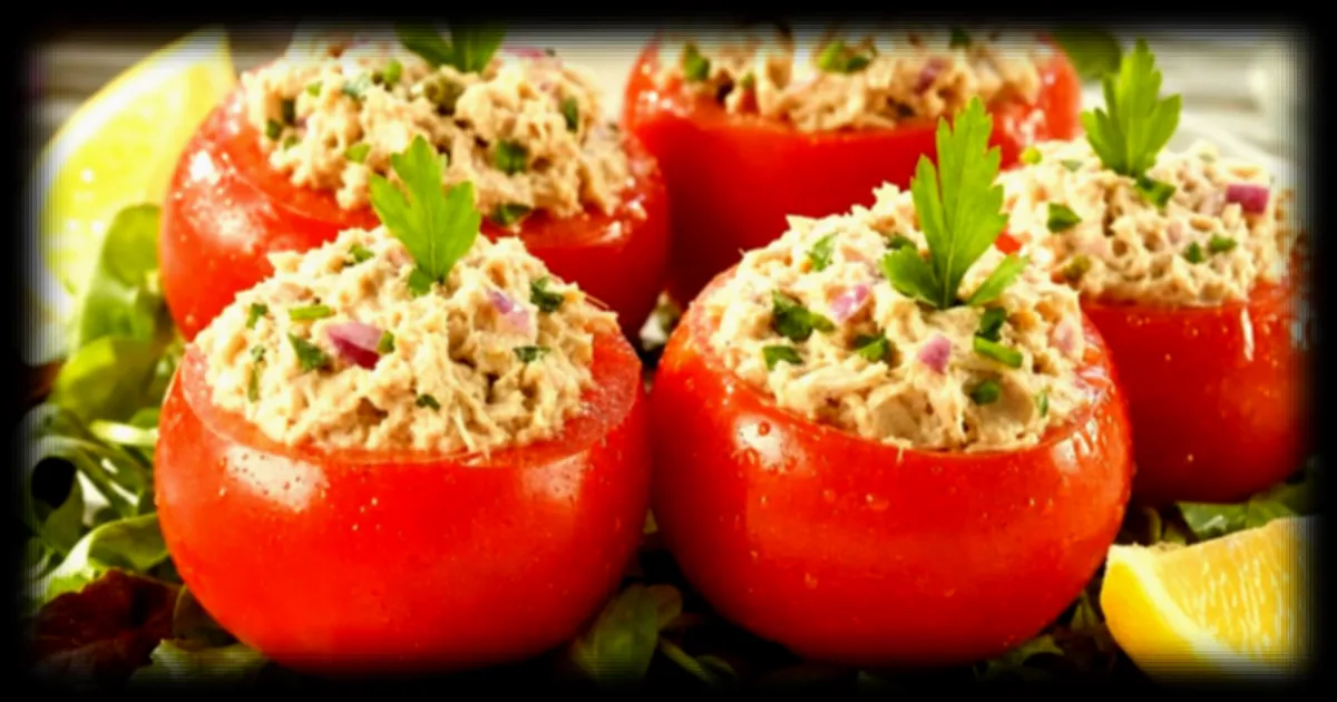 Tomates farcies au thon : la recette fraîche et légère qui séduit les tables estivales