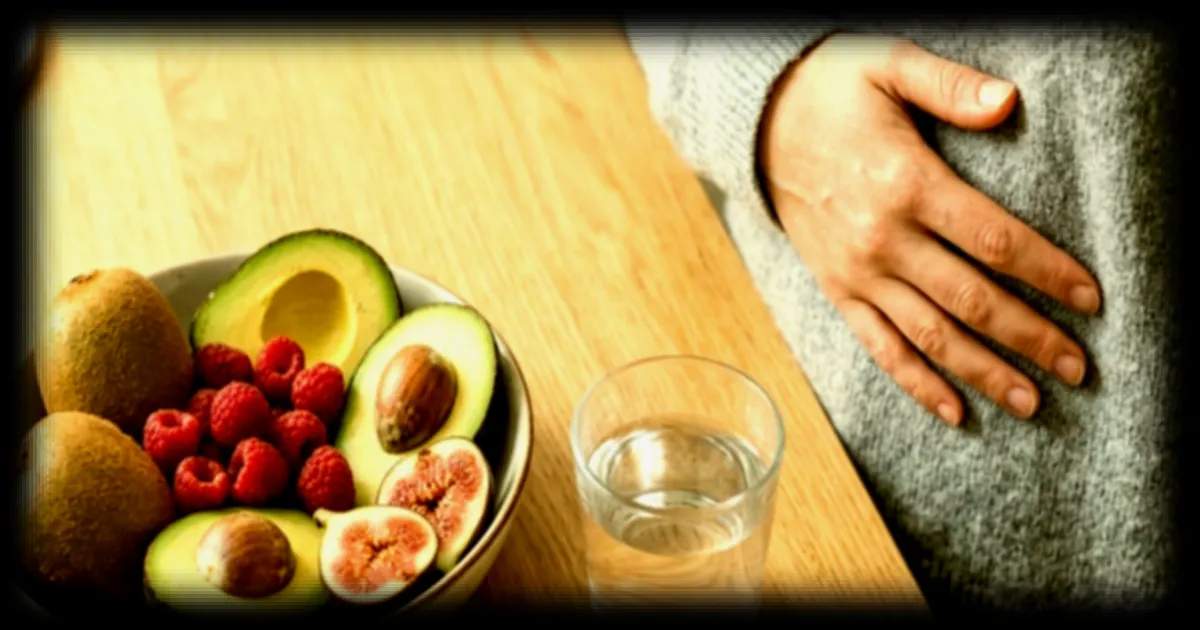 Transit difficile, ventre gonflé : les 4 fruits recommandés par un gastro-entérologue pour soulager sans laxatif