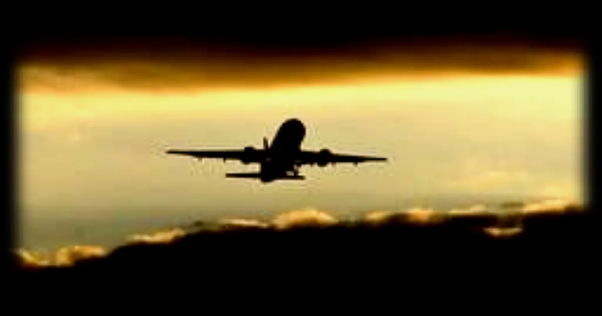 Trois avions par semaine enfreignent le couvre-feu de Nantes-Atlantique en 2025