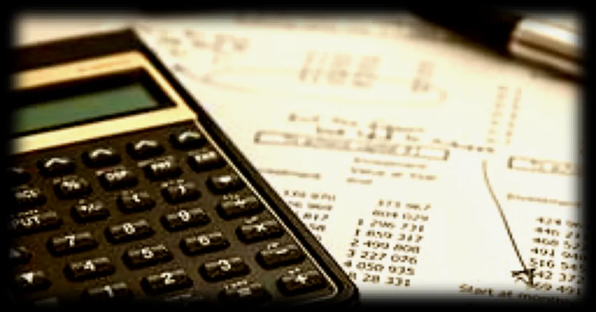 Trois personnes condamnees pour fraude à l'assurance après des attaques simulées en ours contre des voitures de luxe