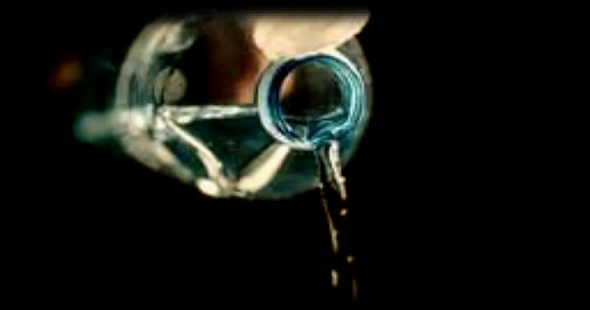 Trois sources d’eau minérale en bouteille contaminées par des PFAS en Ardèche et dans la Loire