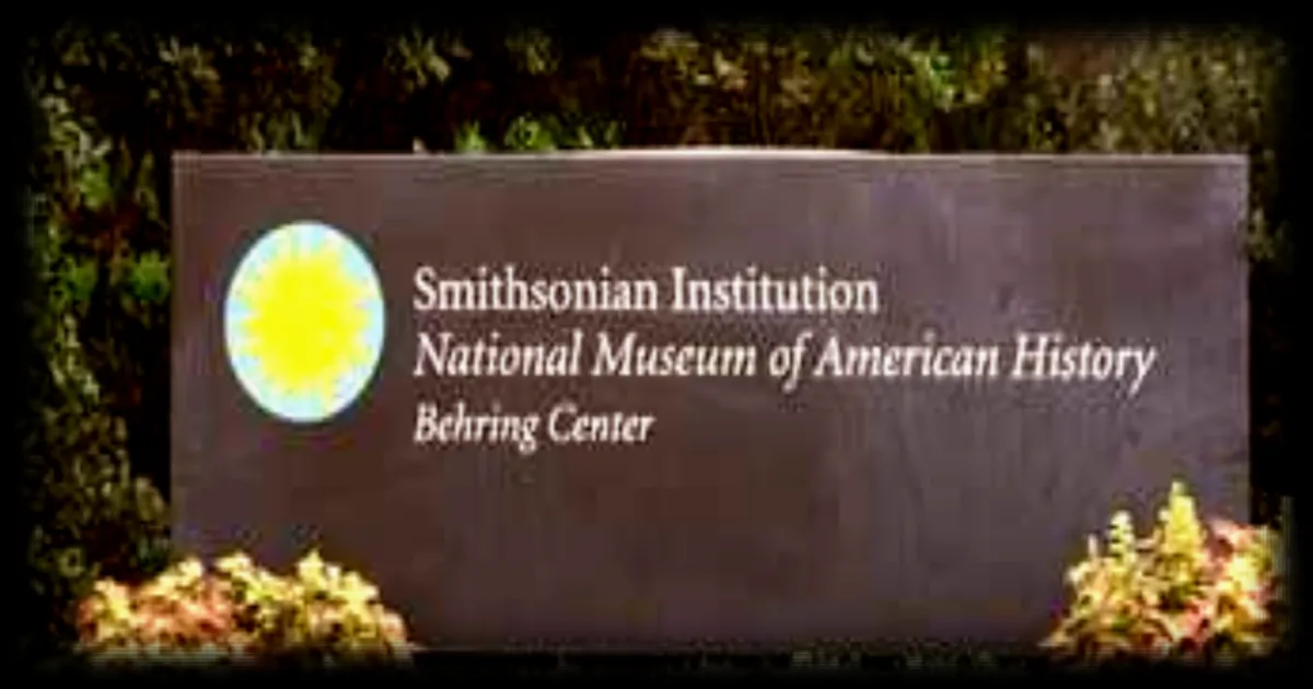 Trump impose des panneaux devant le Musée national de l’histoire américaine, accusé de biais progressiste