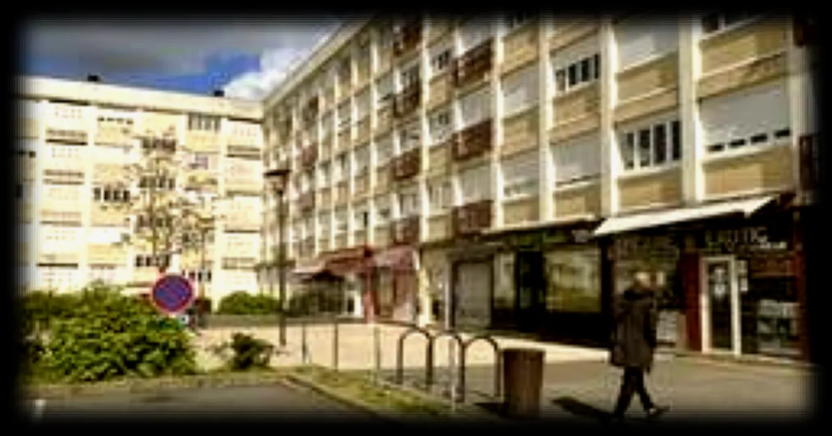 Un adolescent de 15 ans atteint par des tirs au Mans : enquête en cours