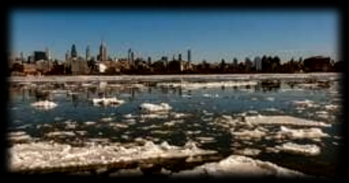 Un amerrissage d'urgence sur le fleuve Hudson gelé : deux occupants s'en sortent vivants