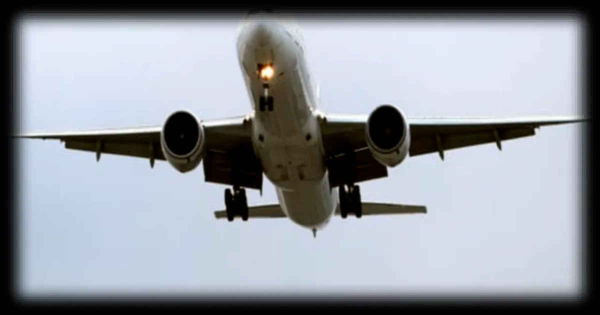 Un avion Air France stoppe son décollage à Los Angeles après un jet d'affaires a entre sur la piste sans autorisation