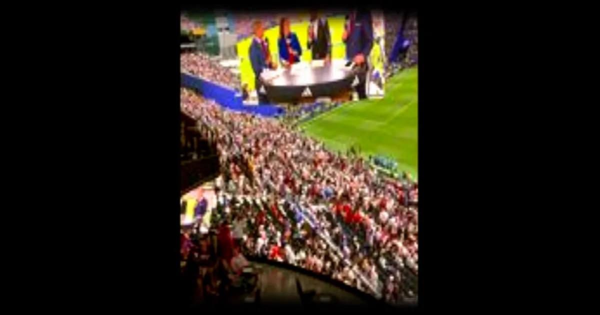 Un bar géant pour regarder ses matchs comme au stade