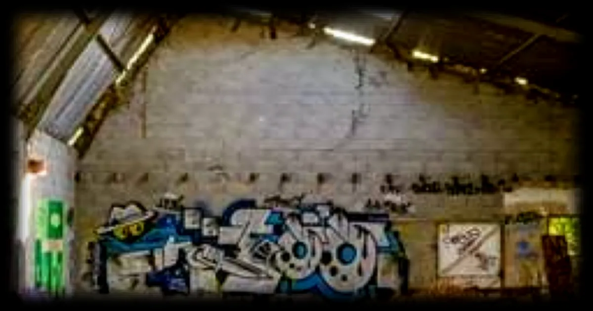 Un cadavre découvert dans des sacs-poubelle près de Nantes : l'identification de la victime soulève de nouvelles questions